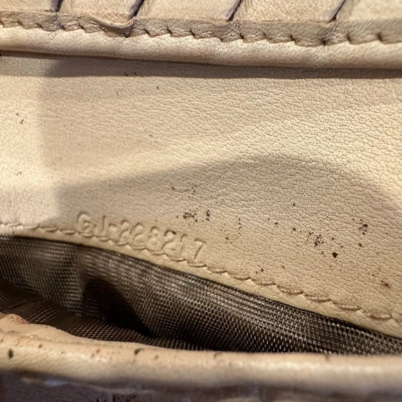 Authentic Salvatore Ferragamo wallet - Picture 4 of 13